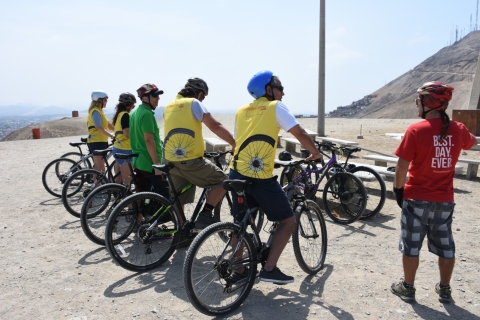 Private Lima: Stadt- und Küstenkultur Fahrradtour mit einem EinheimischenLima: Kunst und Kultur - Fahrradtour mit Einheimischem