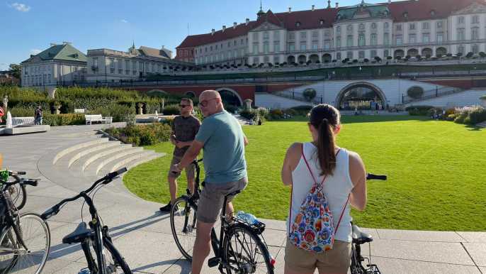 Varsovia: Visita guiada en bicicleta