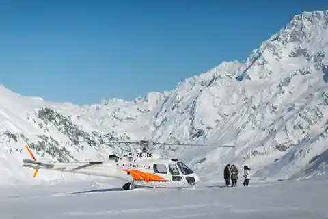 Mount Cook: 50-Minute Aoraki Scenic Helicopter Flight