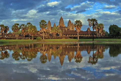 Siem Reap: 2-Day Angkor Sunrise, Banteay Srey, & Beng Mealea