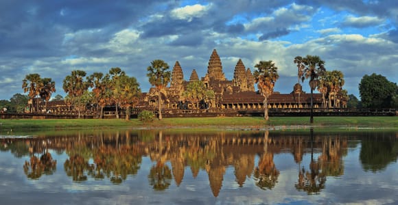 Siem Reap: 2-Day Angkor Sunrise, Banteay Srey, & Beng Mealea