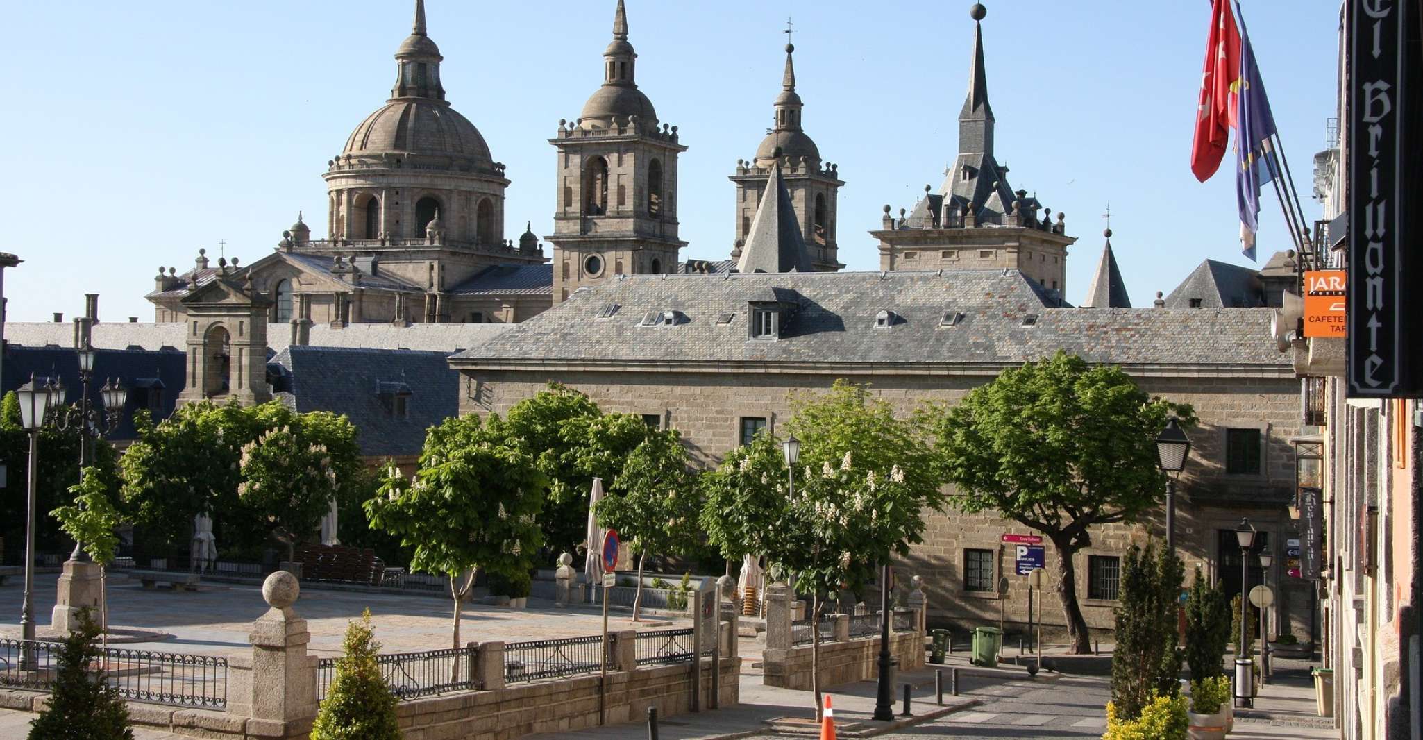 San Lorenzo de El Escorial, Monastery and Site Guided Tour - Housity