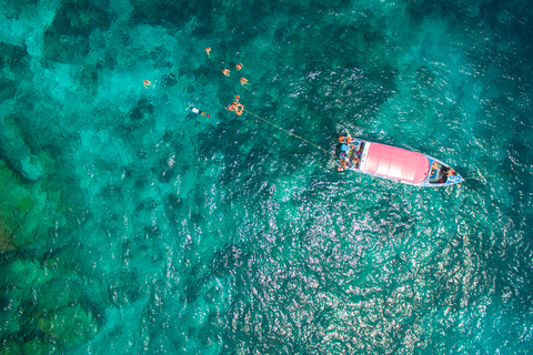 Phuket: Crociera in barca Longtail sull&#039;isola dei coralli con snorkelingPhuket: crociera in barca a coda lunga sull&#039;isola dei coralli con snorkeling