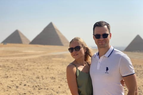 From Cairo: Pyramids of Giza, Sphinx, Saqqara & Memphis Tour
