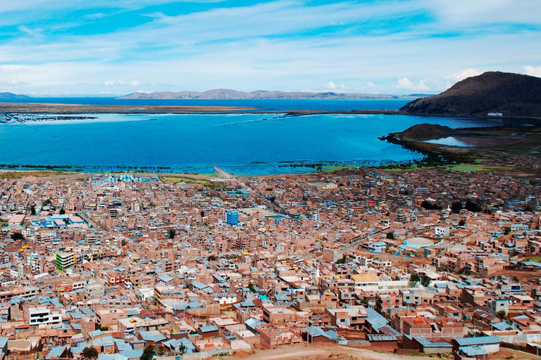 Puno: Guided Walking Tour with Huajsapata Viewpoint