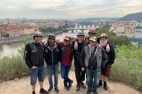 Prague : visite de 2 h en Harley Trike électrique av. guideAventure 2 h en petit groupe : 2 personnes par tricycle