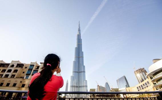 Dubai: Burj Khalifa Ebene 124, 125 und Infinity des Lumières