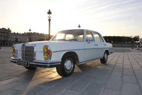 París: tour guiado de autos antiguos de 2.5 horas y degustación de vinos
