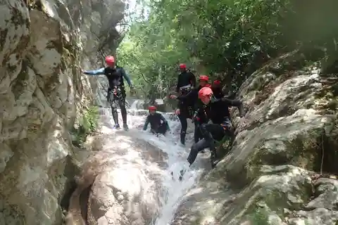 Neda: Aventura de Canyoning