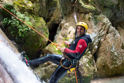 Neda : aventure canyoning pour débutants