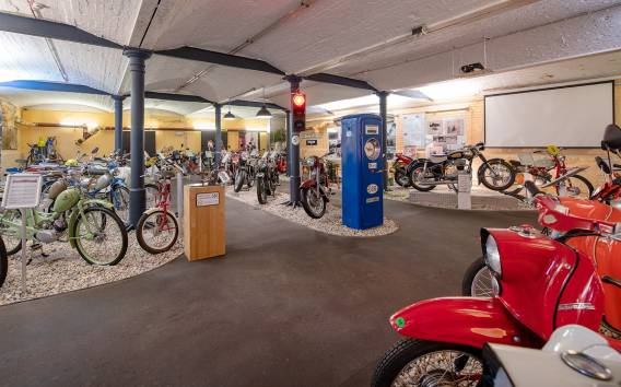 Berlin: Eintrittskarte für die Motorradausstellung des DDR Museums
