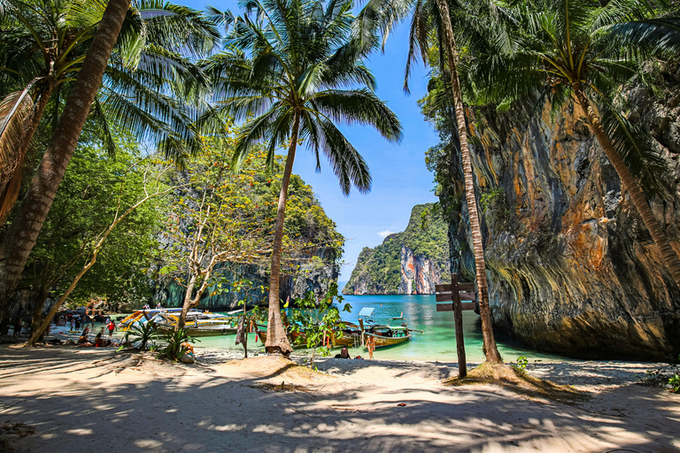 Krabi: Private 9 Islands Speedboat Tour with pick-up