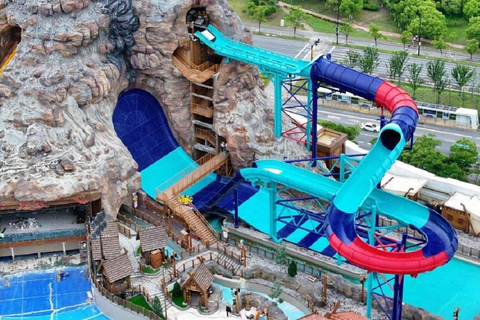 Shanghai: Yaoxue Ice & Snow World and Water Park Full-Day Snow Play Ticket