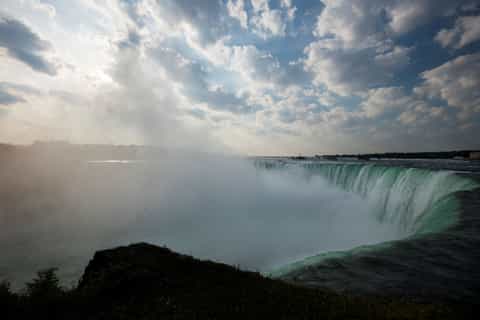 2-Day Niagara Falls and Shopping Trip from New York City