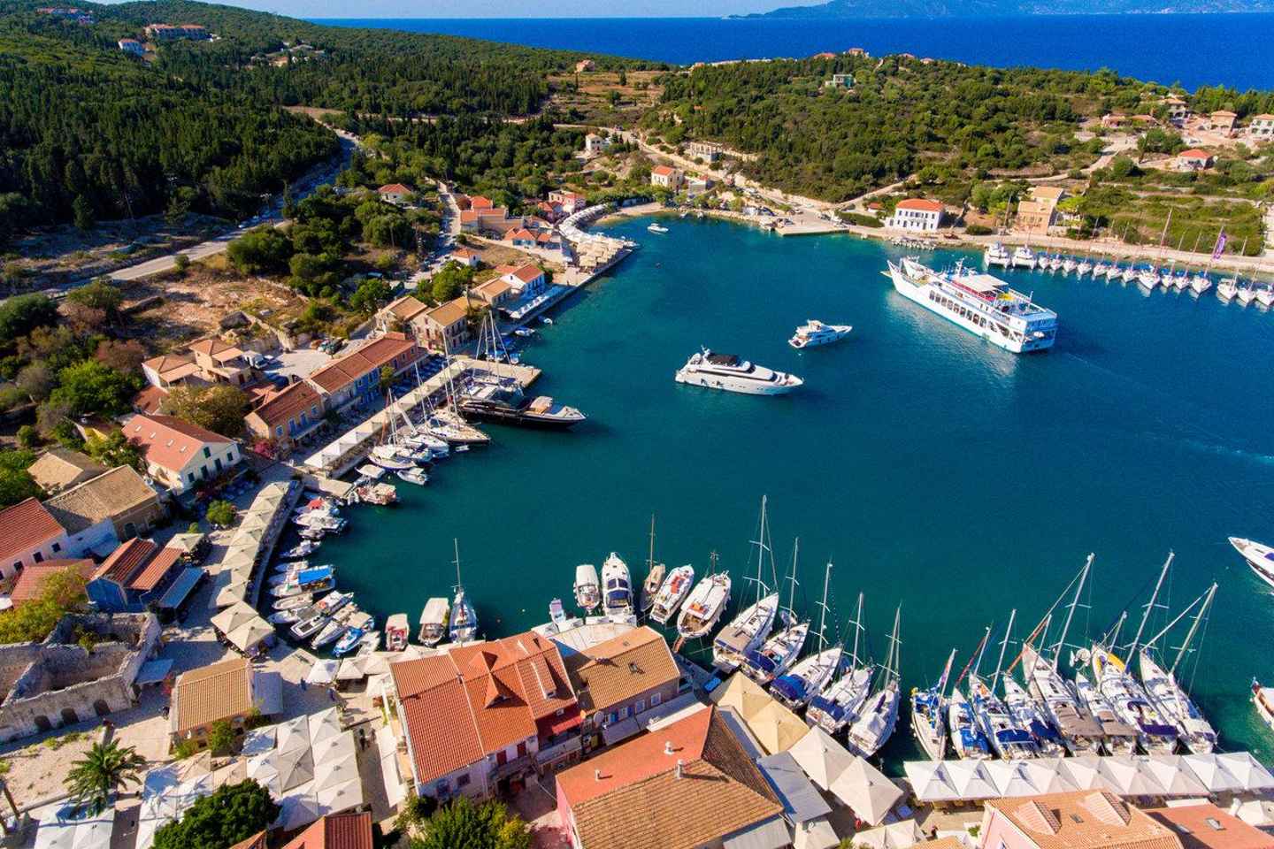 Kefalonia: Full-Day Island Tour with Winery Visit