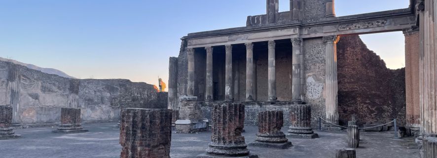 Pompeii: Guided Tour with Skip-the-Line Entry