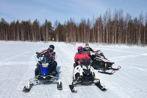 Levi: Winter Highlights Family Day with Snowmobile Safari