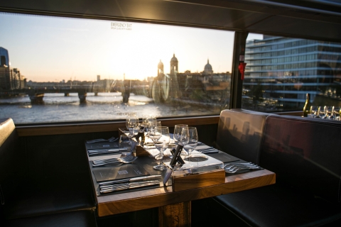 Londyn: 4-daniowa wycieczka obiadowa luksusowym autokarem