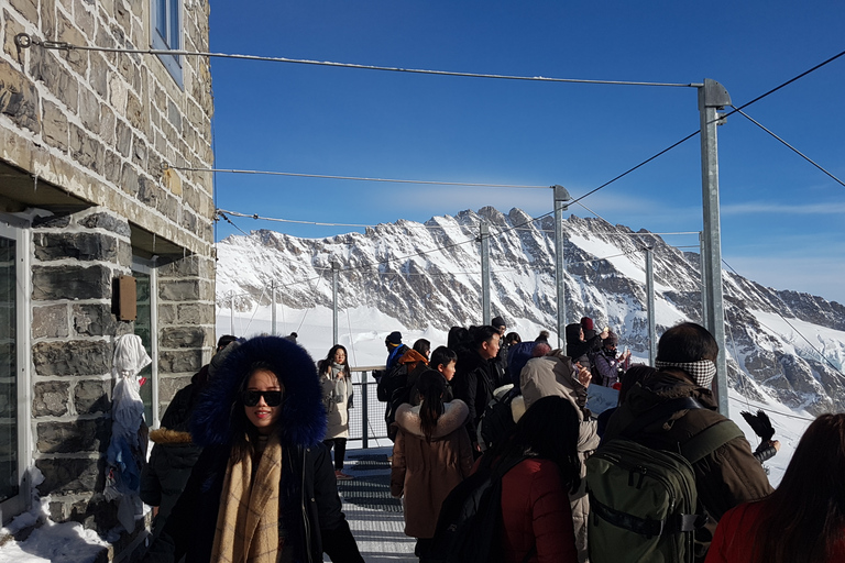 Jungfraujoch Cima de Europa: Una aventura alpina autoguiadaDesde Interlaken: tour autoguiado de Jungfraujoch