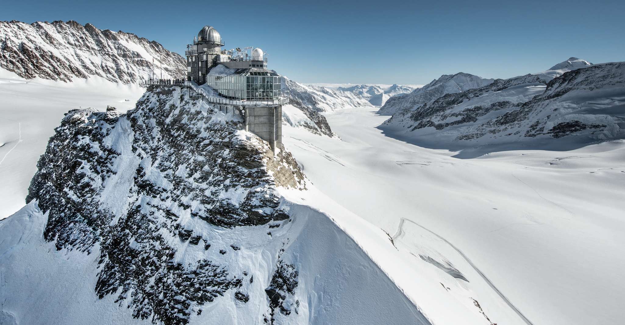 Jungfraujoch Top of Europe、自己誘導の高山の冒険 - Hizvo