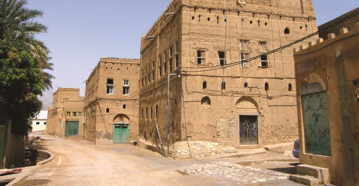 Hajar Mountains: Private Day Trip from Muscat