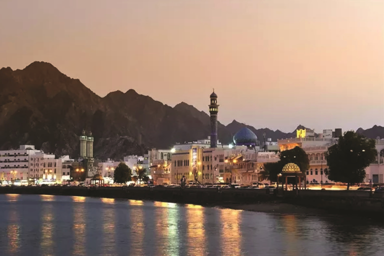 Muscat by Night met lokaal diner uit Muscat