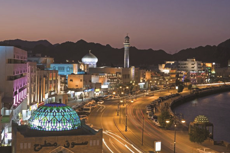 Muscat by Night met lokaal diner uit Muscat