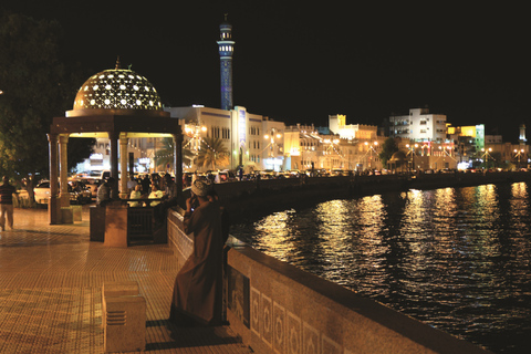 Muscat by Night met lokaal diner uit Muscat