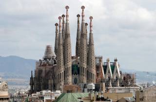 Barcelona: Geführte Fast Track Tour durch die Sagrada Familia