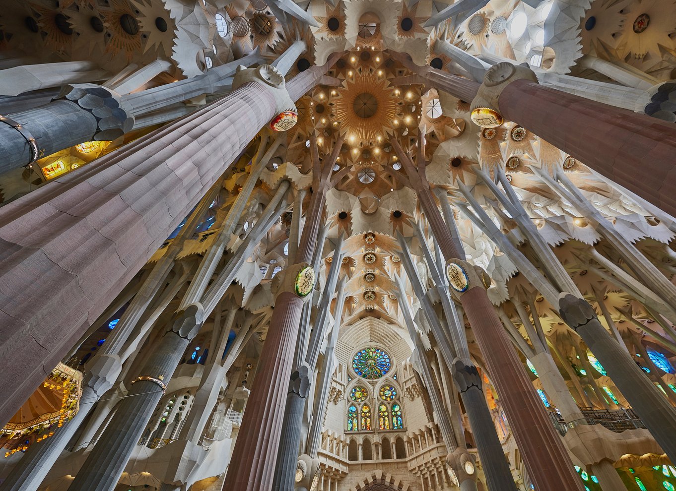 Barcelona: Fast Track Guided Tour af Sagrada Familia