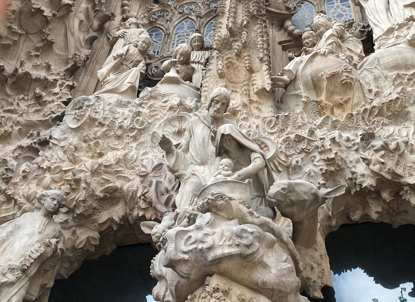 Barcelona: Fast Track Guided Tour af Sagrada Familia