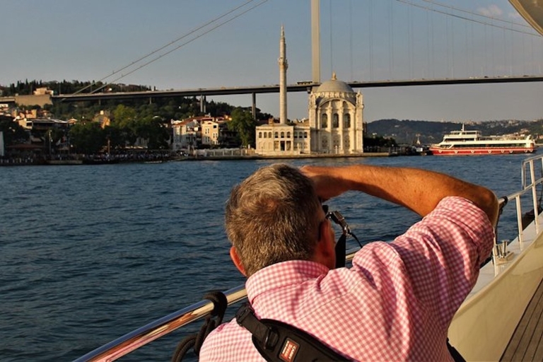 Istanbul: Bosporuscruise op een luxe privéjacht