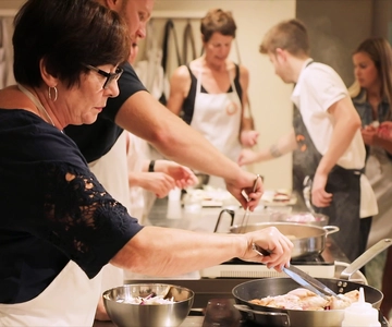 Florence: Tuscan Cooking Course with Dinner
