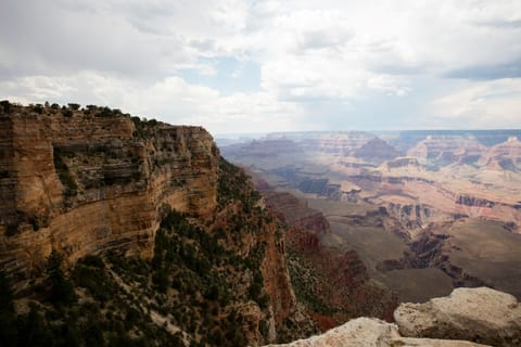 Las Vegas: Grand Canyon West Rim Guided Tour + Skywalk Entry