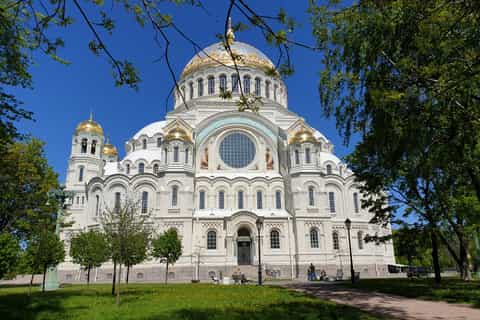 Kronstadt: Private Day Tour