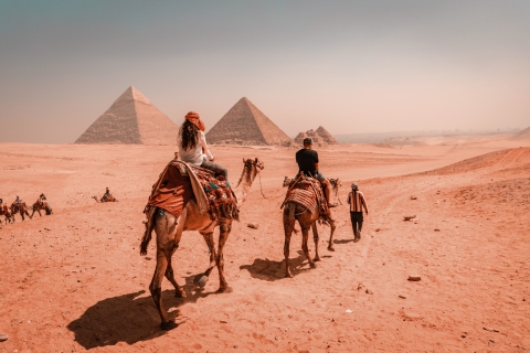 Kair: Pyramids Quad Bike Adventure i opcjonalna przejażdżka na wielbłądachGodzinna przejażdżka quadem wokół piramid