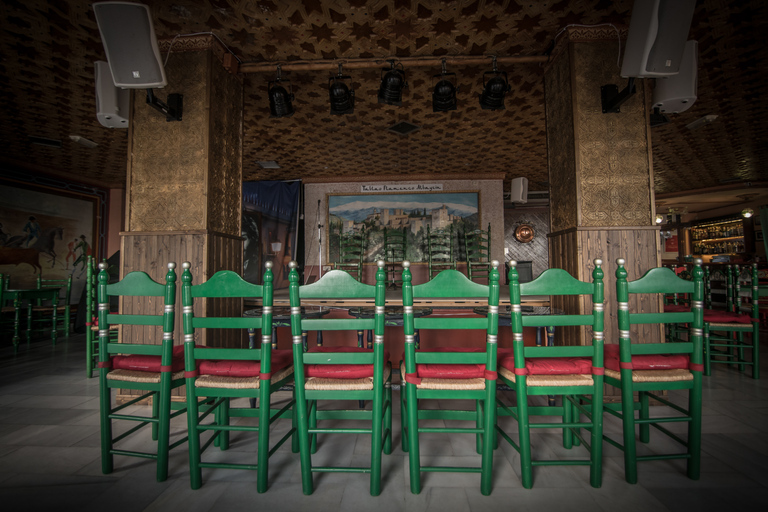 Granada: Espectáculo Flamenco en el Tablao Flamenco Albayzín