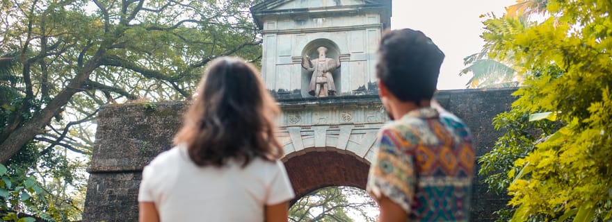 Goa : Excursion au Vieux Goa et à l'île de Divar avec déjeuner