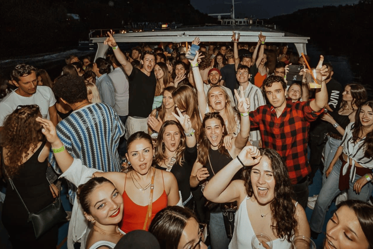 Prague : Boat Party with Afterparty at EPIC Prague : New Year Boat Party with Afterparty at EPIC