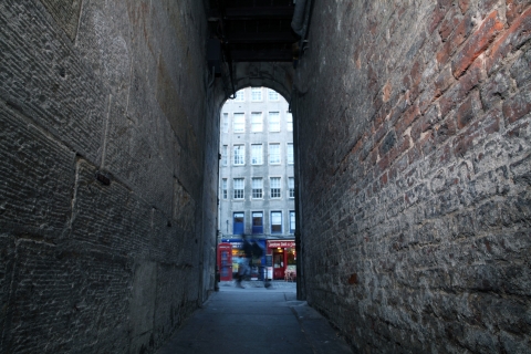 Edimburgo: tour histórico bóvedas subterráneasTour compartido