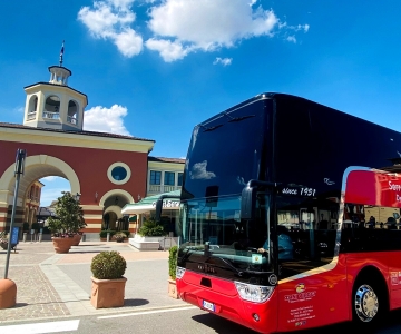 Milão: Transferência de ônibus de ida e volta para o Serravalle Designer Outlet