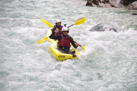 Bovec: medio día de viaje en kayak por la Soča