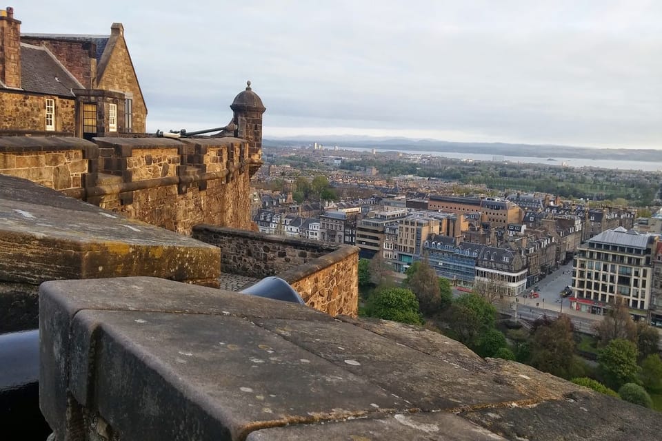 Edinburgh: Small-Group Old Town Historical Walking Tour | GetYourGuide