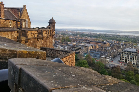 Edinburgh: Führung durch die AltstadtGruppentour auf Englisch