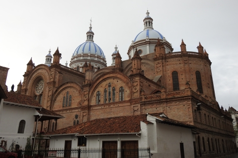 Cuenca : visite de la villeVisite de la ville en soirée