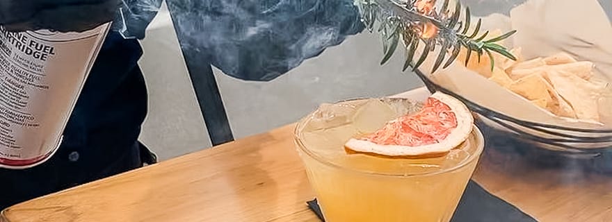 Santa Barbara : visite à pied de 3 heures consacrée aux cocktails et à l'histoire