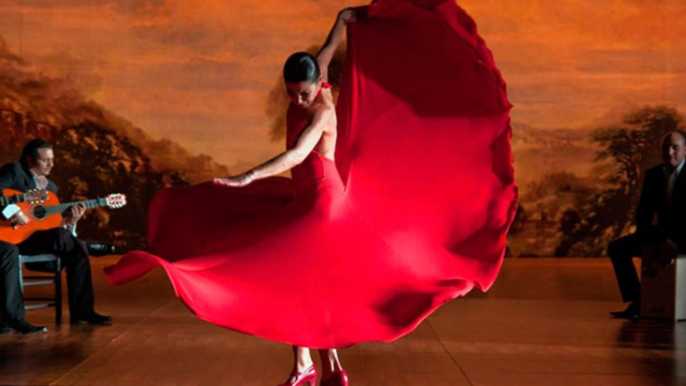 Torremolinos: Una Noche de Baile Flamenco