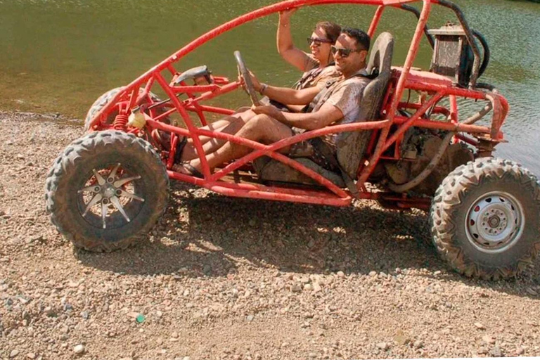 Bayahibe Buggies Adventure entre selva, cavernas e praias