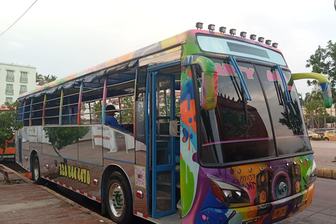 Cartagena by Night: Chiva Rumbera & Nightclub Cartagena by Night: Chiva Rumbera & Disco