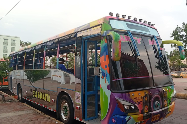 Cartagena by Night: Chiva Rumbera & Nightclub Cartagena by Night: Chiva Rumbera & Disco